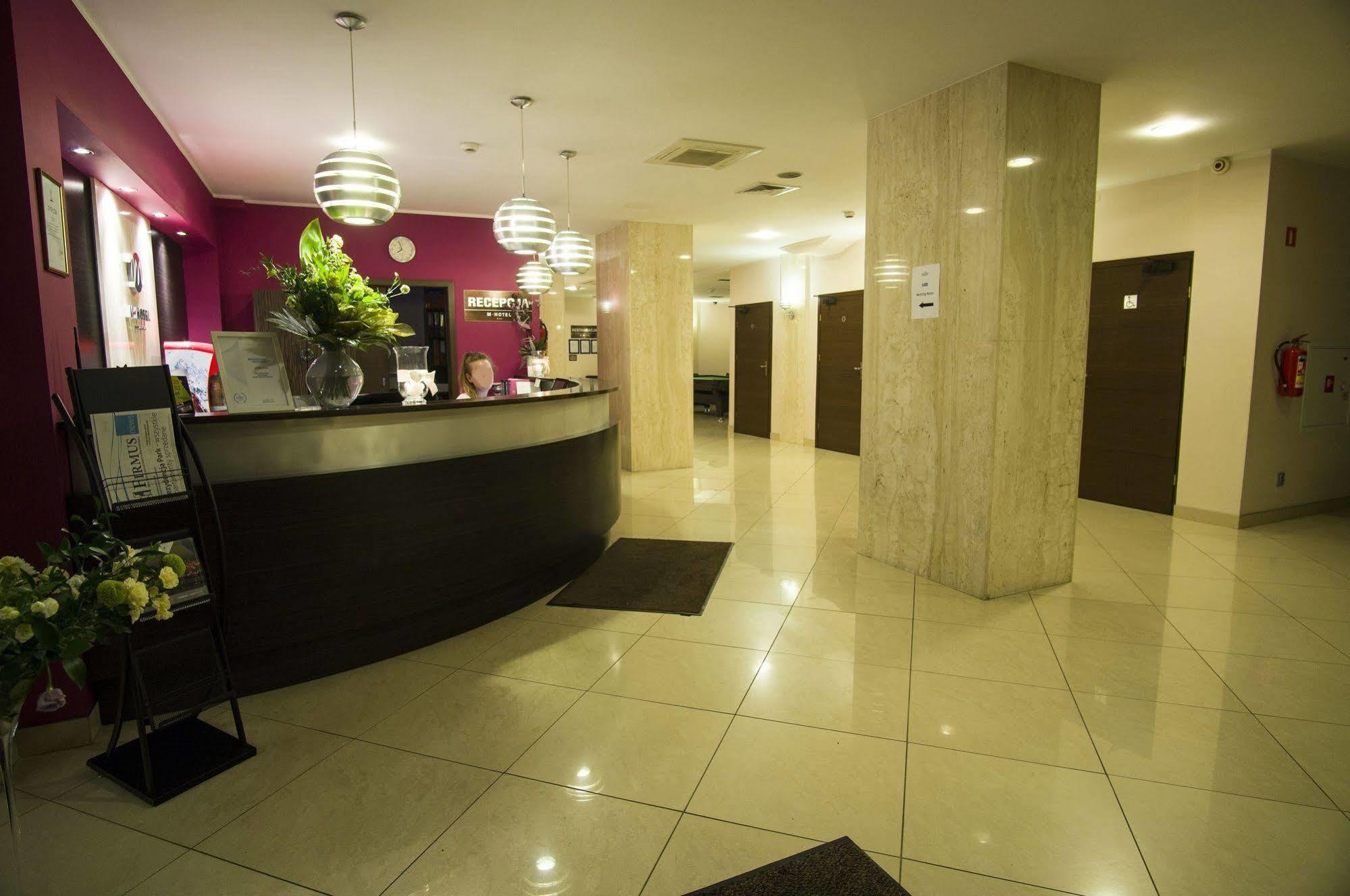 M Hotel Λοτζ Εξωτερικό φωτογραφία